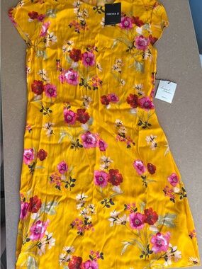 Forever 21 Mustard Yellow Floral Shift Dress